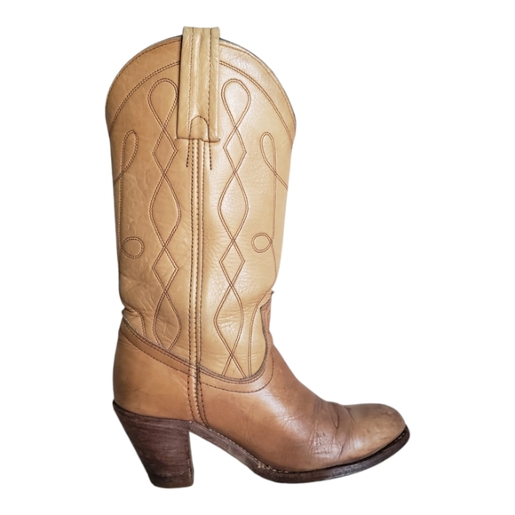 Frye Shoes - Frye 7972 Boots Size 6.5 B vintage 70s tan pullon block heel